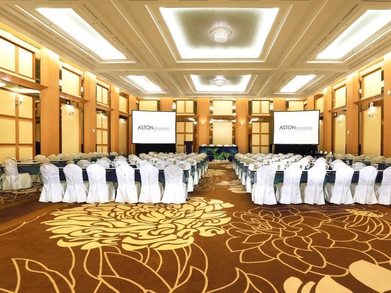 Golden City Hotel And Convention Center - Chse Certified Semarang Bagian luar foto